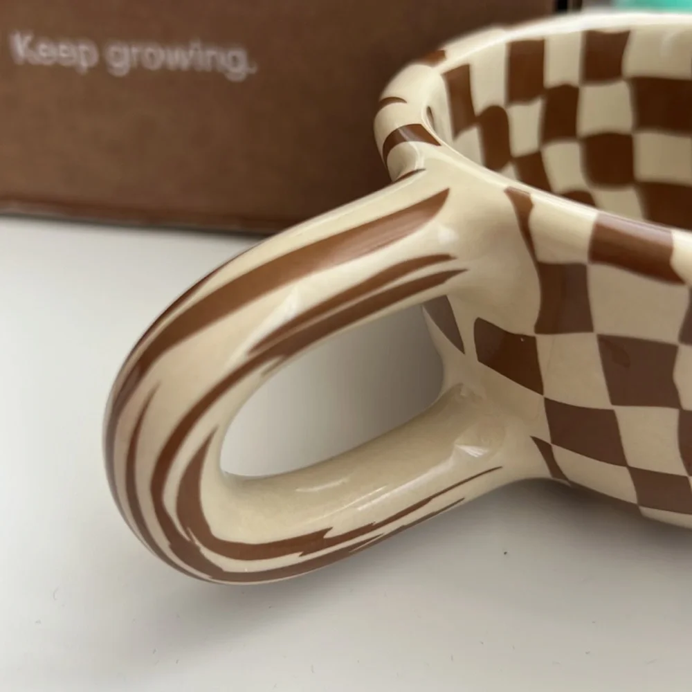 New Ceramic Coffee Mug Brown - Picture 3 of 5